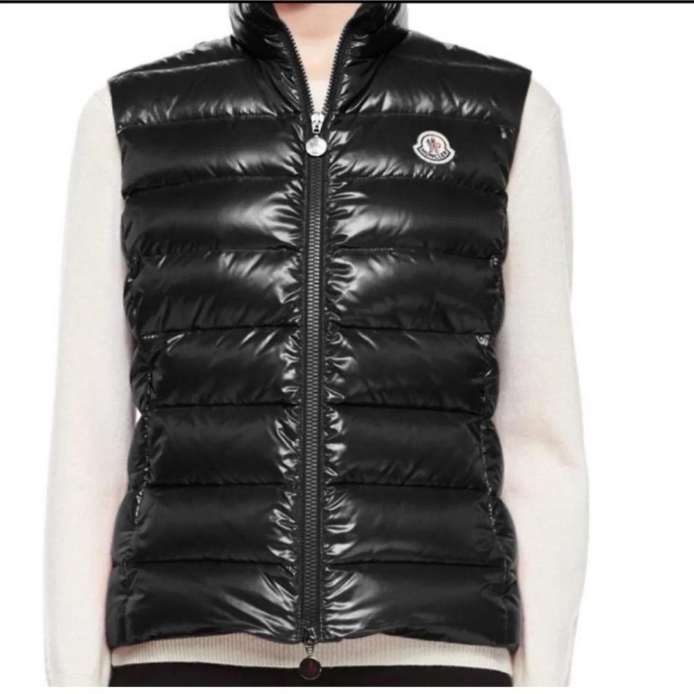 Moncler Black Vest - Ghany Gilet

Size 1- equivalent to a size Small
